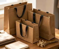 Sac de shopping en papier d'art imprimé sur mesure de luxe avec poignées en ruban pour vêtements et chaussures