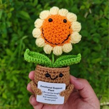 Decoración <span class=keywords><strong>de</strong></span> Escritorio <span class=keywords><strong>de</strong></span> Girasoles y Lirios <span class=keywords><strong>de</strong></span> los Valles Tejidos a Crochet, el Mejor Regalo Positivo <span class=keywords><strong>para</strong></span> el Día <span class=keywords><strong>de</strong></span> la Madre, Cumpleaños, Graduación, <span class=keywords><strong>para</strong></span> Compañeros <span class=keywords><strong>de</strong></span> Trabajo, Decoración del Hogar - Product Image 2