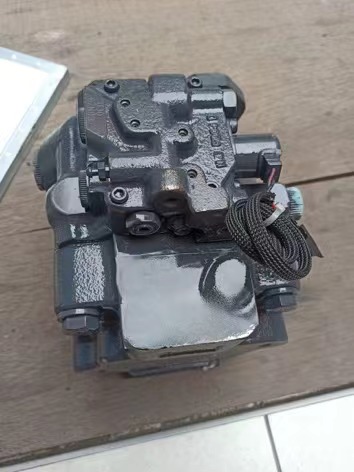 Main Hydraulic Pump 708-1W-00882 for WA380 & WA430