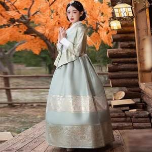 ชุดฮันบกแบบดั้งเดิมสำหรับผู้หญิงชาวเกาหลีเชื้อสายยันจี  ผ้าโพลีเอสเตอร์  ลายปักนูน  แขนยาว  สำหรับฤดูหนาว  สไตล์พระราชวัง  เหมาะสำหรับการเดินทางในยานเปียน - Product Image 2