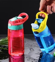 Tasse de paille d'eau pour enfants dessin animé en plastique créatif maternelle bébé élève du primaire bouteille d'eau en plastique pour les enfants