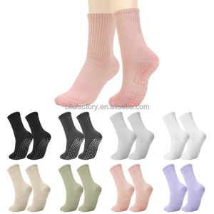 ถุงเท้ากันลื่นแบบสั่งทำพิเศษ เหมาะสำหรับกิจกรรมออกกำลังกาย - Product Image 3