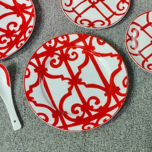 Exquisito Juego de Vajilla de Porcelana Europea de 10 Piezas para 2 Personas - Product Image 4