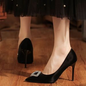 9888F-086 Escarpins à bout pointu, talon aiguille, boucle strass, en satin, chaussures de bureau, talons hauts, mode féminine - Product Image 4
