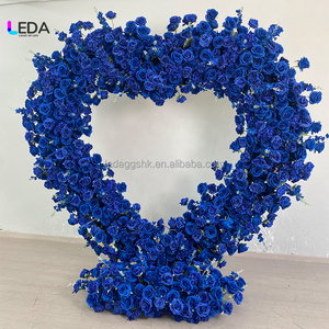 Arco de Flores en Forma de Corazón con Rosas Azules LEDA, Decoración para Bodas y Fiestas, Arco de Flores en Forma de Corazón - Product Image 1