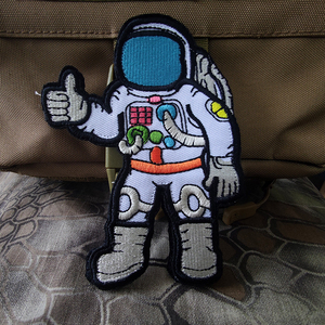 Patch brodé 3D personnalisé Astronaute avec dentelle, couleur personnalisée, fixation auto-agrippante, à coudre, en tissu denim - Product Image 6