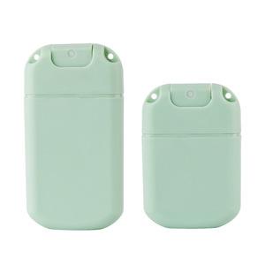 Flacon pulvérisateur de voyage rechargeable en plastique PP de 20 ml et 30 ml, format carte, pour désinfectant pour les mains ou parfum, <span class=keywords><strong>avec</strong></span> cordon - Product Image 5