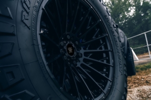 Ruedas de SUV forjadas HT 20-24 pulgadas negro profundo cóncavo 5 6 8 Lug Custom Offset Monoblock 6061-T6 para Jeep Wrangler JK JL JT SUV - Product Image 5