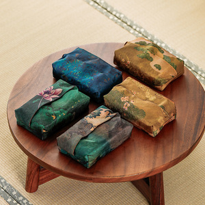 Caja de pañuelos de tela de estilo chino con diseño floral verde para almacenamiento en el hogar y la sala de té - Product Image 2