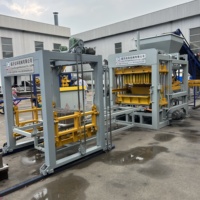 Machine automatique de fabrication de pavés hydrauliques QT4-15