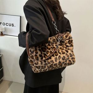 Wholesale Leopard Print Tote Women's Autumn Designer Casual Shoulder Shopping <b>Bag</b> Large Capacity Handbag - Product Image 5