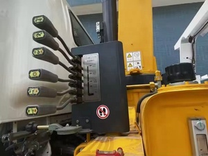 Camiones de Remolque de <span class=keywords><strong>Plataforma</strong></span> Plana Howo/Isuzu 4x2 con Grúa Articulada de 3.2t, Camión con Grúa Montada en Venta - Product Image 6