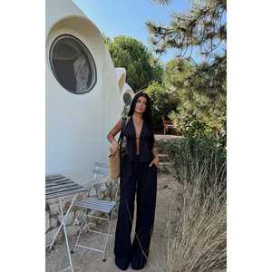 ชุดสูทลำลองสีดำสำหรับสาวออฟฟิศ รุ่นลอเรนซ่า ตกแต่งจีบและกระดุม - Product Image 3