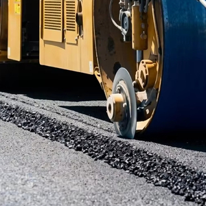 Aditivo Asfáltico Esmul de Primera Calidad para Mezcla en Frío, Aglutinante para Construcción de Carreteras, Suministro a Granel, Calidad Garantizada - Product Image 1