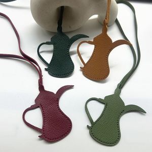 Breloque de sac en forme de pot à vin, pendentifs porte-clés, décorations pour sacs à main, breloques en similicuir pour sacs de femme - Product Image 2