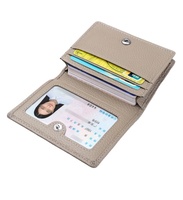 Organisateur de cartes en cuir de litchi durable pour badges professionnels et pochettes de cartes de visite pour salons professionnels – Prix de gros spécialisés