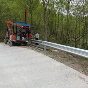 Barandilla de Seguridad Tipo W para Carreteras, Material Q235/Q345, Barreras de Triple Viga Corrugadas para Carreteras, Galvanizadas y con Recubrimiento en Polvo, Ingeniería de Tráfico - Product Image 5