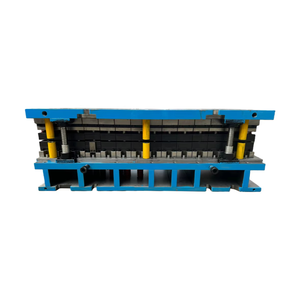 Fabricant de moules de transfert multi-stations personnalisés pour le marquage à chaud, production en usine de moules de haute précision pour vis à levier_W000075957 OP1 - Product Image 4