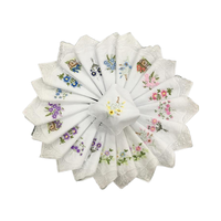 Mouchoirs en tissu doux de qualité supérieure, petits, 28 cm, brodés de fleurs avec dentelle, pour essuyer les mains, vente en gros