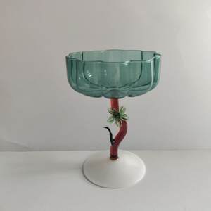 Handmade Petal-Shaped <strong>Martini</strong> <strong>Glass</strong> Goblet Unique Ice Cream Cup for Parties Wine Hot Sale Cocktail <strong>Glass</strong> with Leaf Flower Design - Product Image 1