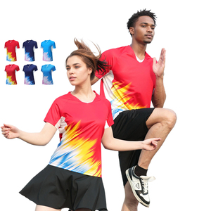 Camiseta ligera de manga corta para hombre sin costuras para entrenamientos de gimnasio con diseño de corte ergonómico - Product Image 4
