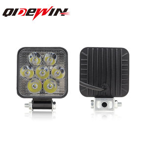 ไฟทำงาน LED ทรงสี่เหลี่ยมขนาดเล็ก 2.5 นิ้ว ยี่ห้อ Qideguan 7 หลอด 25 วัตต์ 6000 ลูเมน สำหรับรถจักรยานยนต์ รถยนต์ รถบรรทุก ไฟออฟโรด - Product Image 4