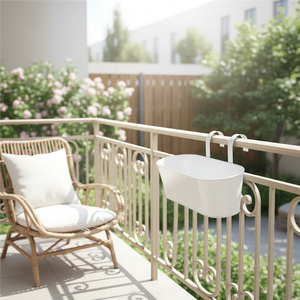 Kimleyda Fioriera Sospesa Bianca Stile Europeo, Vaso da Terra in Ferro a Forma Ovale con Finitura Verniciata a Polvere, Logo Personalizzabile per <span class=keywords><strong>Giardino</strong></span> - Product Image 2