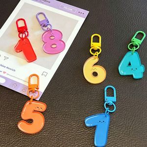 Llavero de PVC con impresión UV de números arábigos, estilo INS, colores dulces, diseño de dibujos animados, colgante acrílico para bolso, venta al por mayor creativa - Product Image 2
