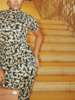 Nouvelle Robe Longue Femme 2026 Tendance Imprimé Léopard Ajustée et Sexy, Dos Nu, Manches Courtes, Col Montant, Couvrant les Hanches