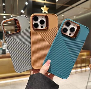 เคสป้องกันโทรศัพท์มือถือ TPU ลายขวางเคลือบสีทองสำหรับ <span class=keywords><strong>iPhone</strong></span> 7 8 x XS XR <span class=keywords><strong>11</strong></span> 12 13 14 15 - Product Image 4