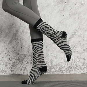 High Quality Spring and Autumn New Cotton Lattice <strong>Socks</strong> Black Unisex Size Yoga Pilates Sports Crew Non-Slip Floor <strong>Socks</strong> - Product Image 3
