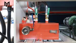 Máquina de película de burbujas de aire de 2/3/4 capas de alta velocidad MF 60 m/min Nuevo diseño Plataforma extrusora de plástico Diseño Rollo de burbujas de 1600mm de ancho - Product Image 6