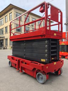 รถยกกรรไกรไฮดรอลิกไฟฟ้าแบบเคลื่อนที่ได้ พร้อมแท่นยกรถยนต์ สำหรับงานจัดตำแหน่ง ซ่อมบำรุง และขนย้ายในโรงงาน โกดัง และคลังสินค้า - Product Image 4