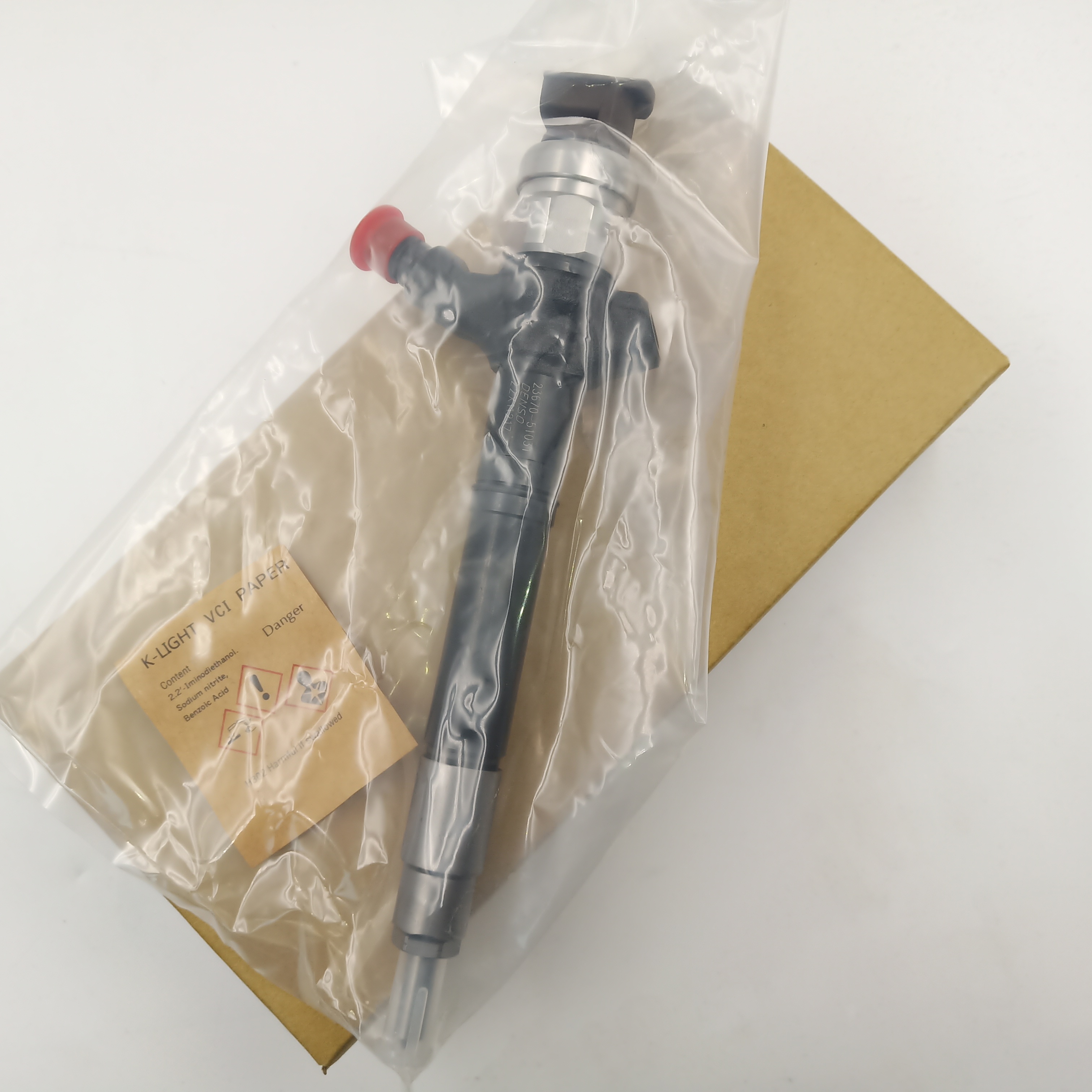 Hot Sale New Diesel Fuel Injector 095000-7530 095000-9780 Common Rail Injection Nozzle 23670-59025 23670-51030 For TOYOTA