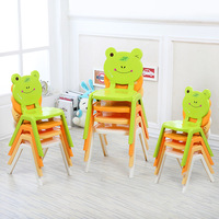Chaise de maternelle pour enfants avec tabouret en plastique épaissi Table dossier antidérapant pour l'école en plein air chambre à coucher