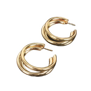Boucles d'oreilles créole circulaire couleur or, d'oreilles en acier inoxydable, en forme rondes pour femmes, cadeaux pour femmes - Product Image 1