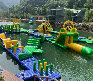 Équipement de parc aquatique gonflable en PVC pour adultes, toboggans aquatiques géants, parcours d'obstacles, parc d'attractions - Product Image 1