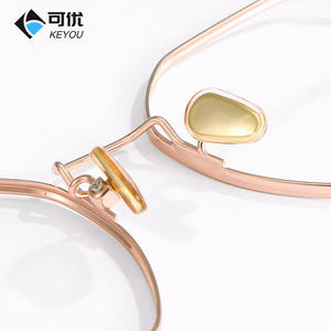 Almohadillas Nasales Antideslizantes Keyou, de Plástico con Núcleo de Silicona Electrochapado, Forma Ovalada, Doradas y Plateadas, Accesorios para Gafas - Product Image 2