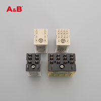 Relais de bobine miniature en gros Offre Spéciale AC230V/24VDC 8P/14 broches, point de contact en alliage d'argent, avec relais intermédiaire de Base