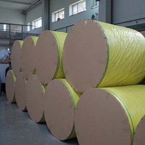 Papel Recubierto de Resina Amarilla de Alta Calidad con Excelente Rendimiento en Condiciones Climáticas Adversas - Product Image 3