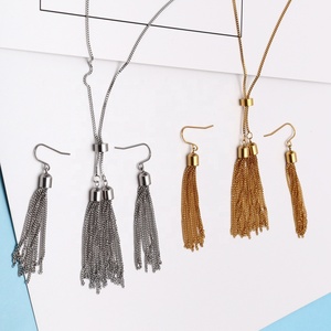 Bijoux <span class=keywords><strong>fantaisie</strong></span> 70cm de <span class=keywords><strong>long</strong></span> boîte chaîne 18K plaqué or gland pendentif pull <span class=keywords><strong>collier</strong></span> boucles d'oreilles ensemble de bijoux <span class=keywords><strong>pour</strong></span> femmes - Product Image 2