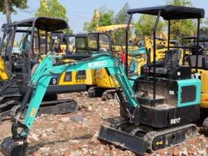 Excavadora Usada en Japón Kobelco SK17 de 1.7 Toneladas, Excavadora Hidráulica de Orugas SK17, Precio Económico en Venta - Product Image 2