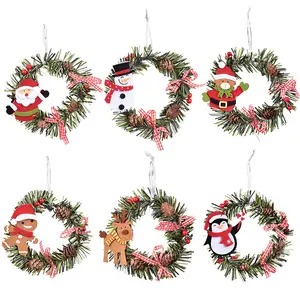Pingentes de decoração natalina, pingente redondo de cone de pinha e árvore de natal com asas de papai noel e alce