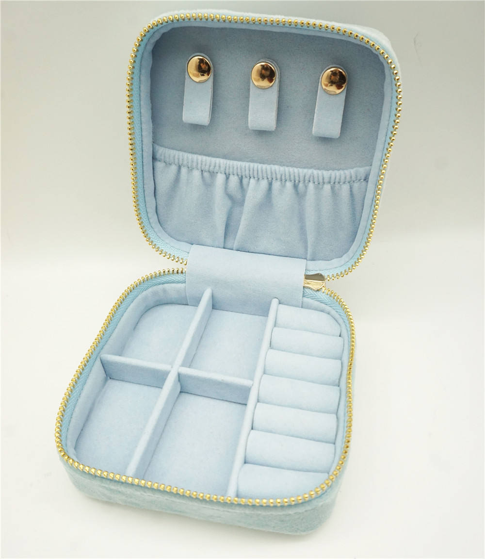 สีน้ำเงิน