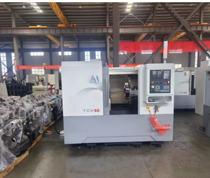 Giá tốt nhất cho nghiêng giường <span class=keywords><strong>CNC</strong></span> <span class=keywords><strong>Lathe</strong></span> tck50 <span class=keywords><strong>CNC</strong></span> kim loại <span class=keywords><strong>Lathe</strong></span> cho gia công biến các bộ phận trung tâm - Product Image 3