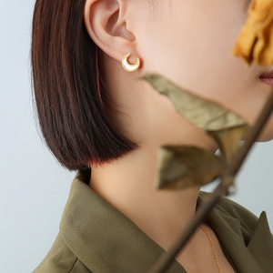 แฟชั่นไม่ทำให้เสื่อมเสียชุด2ชิ้นสร้อยคอชุบทอง18K ทำจากสเตนเลสเปลือกหอยและต่างหูชุดเครื่องประดับผู้หญิง - Product Image 6