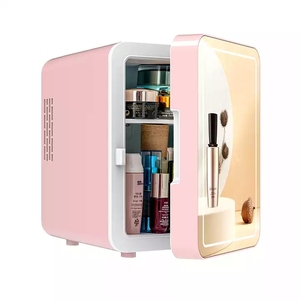 Refrigerador para el cuidado de la piel de marca privada, Mini Refrigerador rosa de 4L con luz Led y espejo - Product Image 2