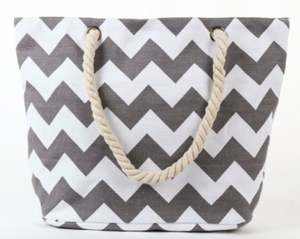 Compras de moda para mujeres y niñas con asa de cuerda gruesa New Wave Striped Design Canvas Beach Bag - Product Image 6