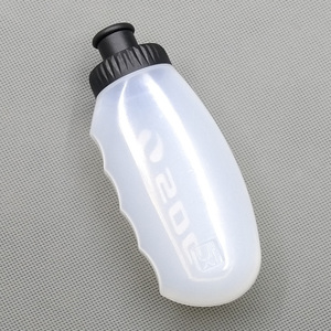 Botella de agua deportiva de plástico exprimible, ligera y portátil, ideal para ciclismo ligero. Muestra gratuita. - Product Image 3