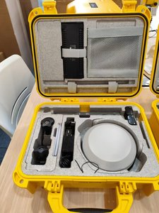 South GNSS RTK ช่อง1598เสาอากาศทั้งหมดในตัวแบตเตอรี่คู่ GPS RTK - Product Image 4